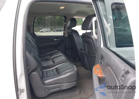 2008 Chevrolet Suburban 1500 Lt z USA, uszkodzony, nr VIN 1GNFK16338J123008